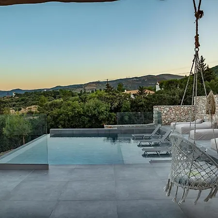 Gagouinos Villa *