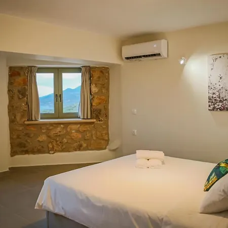 Gagouinos Villa *