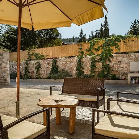 Gagouinos Villa Koríthion